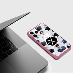 Чехол iPhone 11 Pro матовый EXO Boys, цвет: 3D-малиновый — фото 2