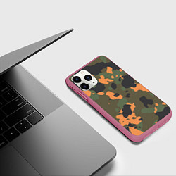 Чехол iPhone 11 Pro матовый Камуфляж: хаки/оранжевый, цвет: 3D-малиновый — фото 2