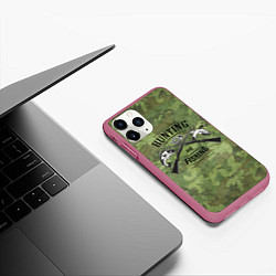 Чехол iPhone 11 Pro матовый Hunting & Fishing, цвет: 3D-малиновый — фото 2