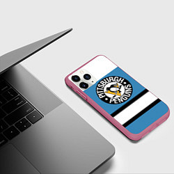 Чехол iPhone 11 Pro матовый Pittsburgh Penguins: White, цвет: 3D-малиновый — фото 2