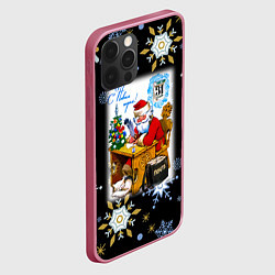 Чехол для iPhone 12 Pro Новый год дед мороз отвечает на письма, цвет: 3D-малиновый — фото 2
