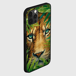 Чехол для iPhone 12 Pro Лев выглядывает из джунглей - морда головы крупно, цвет: 3D-черный — фото 2