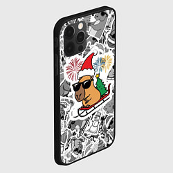 Чехол для iPhone 12 Pro Капибара с ёлкой на санях на новый год, цвет: 3D-черный — фото 2