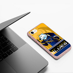 Чехол iPhone 7/8 матовый St. Louis Blues, цвет: 3D-светло-розовый — фото 2