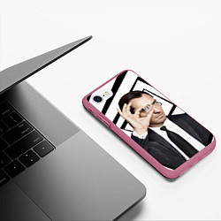 Чехол iPhone 7/8 матовый Джуд Лоу, цвет: 3D-малиновый — фото 2