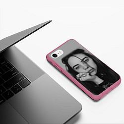 Чехол iPhone 7/8 матовый BILLIE EILISH, цвет: 3D-малиновый — фото 2