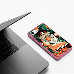 Чехол iPhone 7/8 матовый Огненный Тигр в Цветах, цвет: 3D-малиновый — фото 2