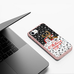 Чехол iPhone 7/8 матовый С Новым Годом дед мороз и олень, цвет: 3D-светло-розовый — фото 2