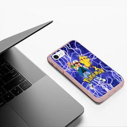 Чехол iPhone 7/8 матовый Эш Кетчум показывает свой значок, цвет: 3D-светло-розовый — фото 2