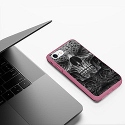 Чехол iPhone 7/8 матовый Череп в стиле Гигера, цвет: 3D-малиновый — фото 2