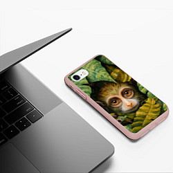 Чехол iPhone 7/8 матовый Маленькая обезьянка в листьях, цвет: 3D-светло-розовый — фото 2