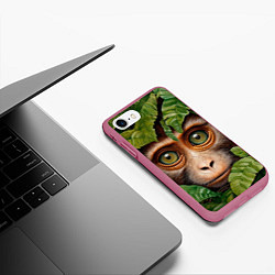 Чехол iPhone 7/8 матовый Обезьяна в джунглях, цвет: 3D-малиновый — фото 2