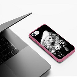 Чехол iPhone 7/8 матовый Ведьма в белой треуголке, цвет: 3D-малиновый — фото 2