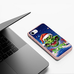 Чехол iPhone 7/8 матовый Милый зеленый дракончик, цвет: 3D-светло-розовый — фото 2