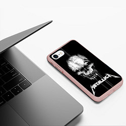 Чехол iPhone 7/8 матовый Металлика - белый череп, цвет: 3D-светло-розовый — фото 2