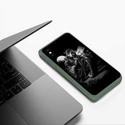 Чехол iPhone XS Max матовый Бульдог-байкер, цвет: 3D-темно-зеленый — фото 2