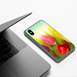 Чехол iPhone XS Max матовый Цветущие тюльпаны, цвет: 3D-темно-зеленый — фото 2