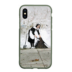 Чехол iPhone XS Max матовый Banksy - Бэнкси уборщица