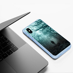 Чехол iPhone XS Max матовый Парень в лесу, цвет: 3D-голубой — фото 2
