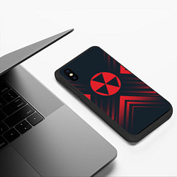 Чехол iPhone XS Max матовый Красный Символ Fallout на темном фоне со стрелками, цвет: 3D-черный — фото 2