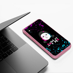 Чехол iPhone XS Max матовый Squid game - кукла neon, цвет: 3D-малиновый — фото 2