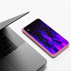 Чехол iPhone XS Max матовый Неоновый огонь и соты, цвет: 3D-малиновый — фото 2