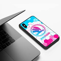 Чехол iPhone XS Max матовый Skoda neon gradient style, цвет: 3D-черный — фото 2