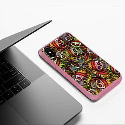 Чехол iPhone XS Max матовый Череп пират с короной паттерн, цвет: 3D-малиновый — фото 2