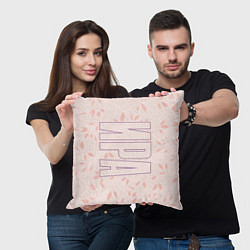 Подушка квадратная Имя Ира по-вертикали с розовым фоном, цвет: 3D-принт — фото 2