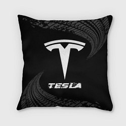 Подушка квадратная Tesla speed на темном фоне со следами шин, цвет: 3D-принт