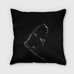 Подушка квадратная Хищник на черном фоне, цвет: 3D-принт