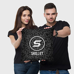 Подушка квадратная Skillet glitch на темном фоне, цвет: 3D-принт — фото 2