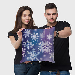 Подушка квадратная Снежинки на фиолетово-синем фоне, цвет: 3D-принт — фото 2