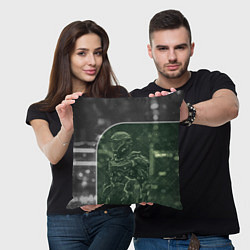 Подушка квадратная Киборг в серо-зелёных тонах, цвет: 3D-принт — фото 2
