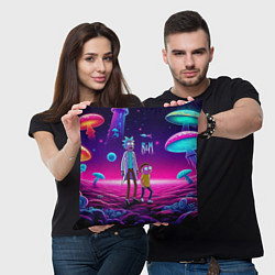 Подушка квадратная Морти и Рик на планете неоновых сказочных грибов, цвет: 3D-принт — фото 2