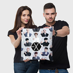 Подушка квадратная EXO Boys, цвет: 3D-принт — фото 2