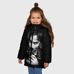 Куртка зимняя для девочки Деймон Сальваторе с котом, цвет: 3D-черный — фото 2