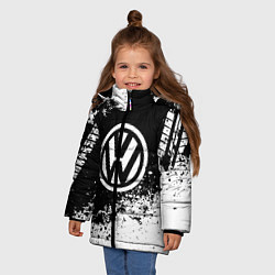 Куртка зимняя для девочки Volkswagen: Black Spray, цвет: 3D-черный — фото 2