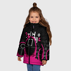 Куртка зимняя для девочки Игра в кальмара: Команда стражей, цвет: 3D-красный — фото 2