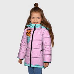 Куртка зимняя для девочки Маленький тигр в кармане, цвет: 3D-светло-серый — фото 2