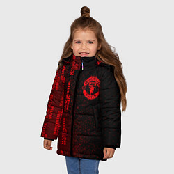 Куртка зимняя для девочки МАНЧЕСТЕР ЮНАЙТЕД Спрей, цвет: 3D-черный — фото 2