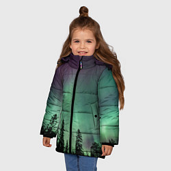 Куртка зимняя для девочки Сияние над лесом, цвет: 3D-черный — фото 2