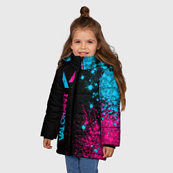 Куртка зимняя для девочки Valorant - neon gradient: по-вертикали, цвет: 3D-черный — фото 2