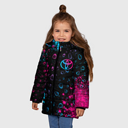 Куртка зимняя для девочки Toyota - neon gradient: надпись, символ, цвет: 3D-черный — фото 2