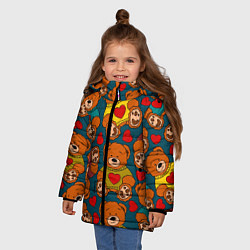Куртка зимняя для девочки Мишки игрушки в цветных свитерах и сердечки, цвет: 3D-красный — фото 2