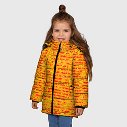 Куртка зимняя для девочки Яркий красно-жёлтый абстарктный полосатый, цвет: 3D-черный — фото 2