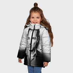 Куртка зимняя для девочки Бенедикт Камбербэтч, цвет: 3D-черный — фото 2