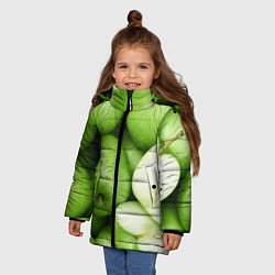 Куртка зимняя для девочки Яблочная, цвет: 3D-черный — фото 2