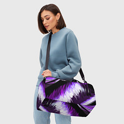 Сумки спортивные Бело-фиолетовые острые полосы на чёрном фоне, цвет: 3D-принт — фото 2