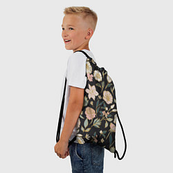 Рюкзак-мешок Цветы Астры На Чёрном Фоне, цвет: 3D-принт — фото 2